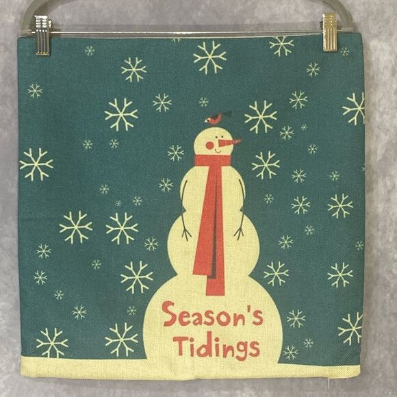 Holiday Christmas New Year Pillow Covers | Bundle of 6 | 18”x18” - Picture 6 of 12